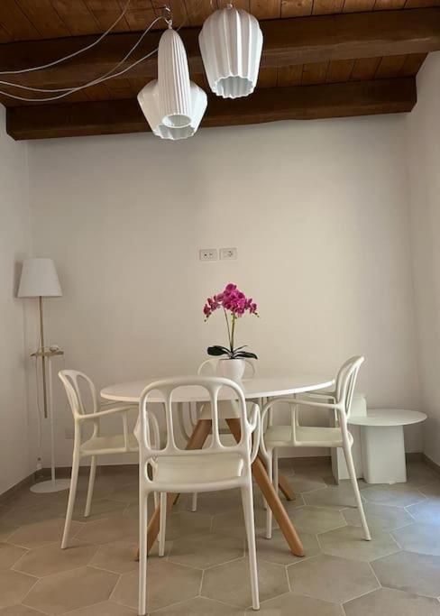 Апартаменты Charme In Centro With Private Parking Асколи-Пичено Экстерьер фото